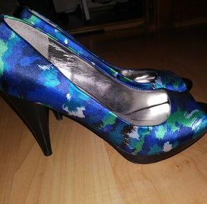 Style & Co. Blue Floral heels 7.5 or 8